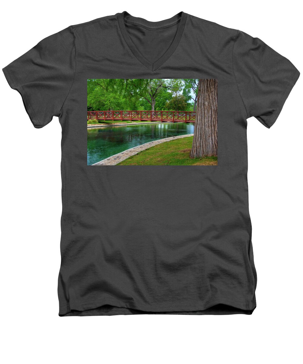 Landa Park Bridge Men's V-Neck T-Shirt featuring the photograph Landa Park Bridge by Kelly Wade