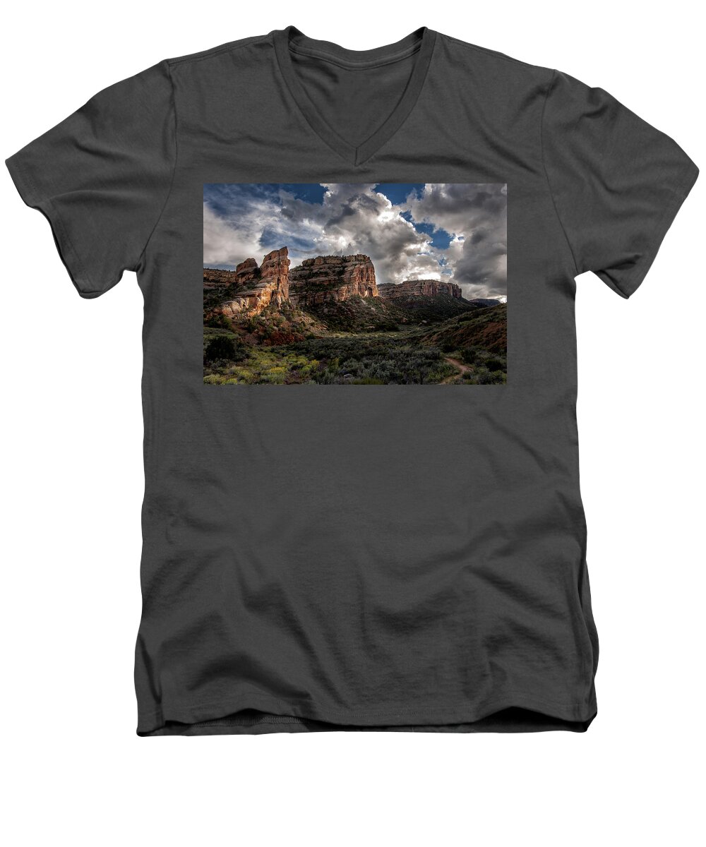 Canyon Men's V-Neck T-Shirt featuring the photograph Last Light by Gerald DeBoer