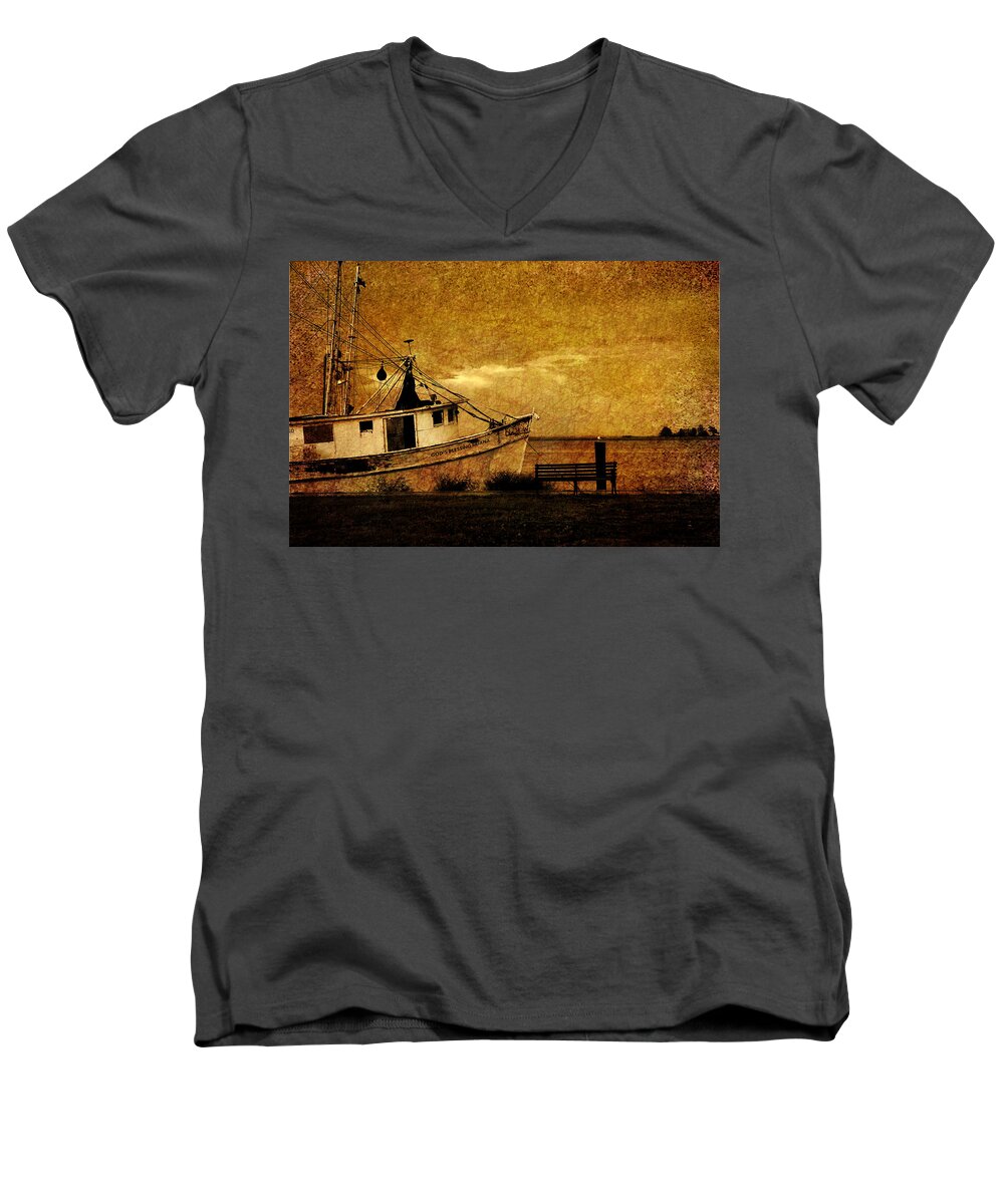 Nautical Men's V-Neck T-Shirt featuring the photograph Living in the past by Susanne Van Hulst