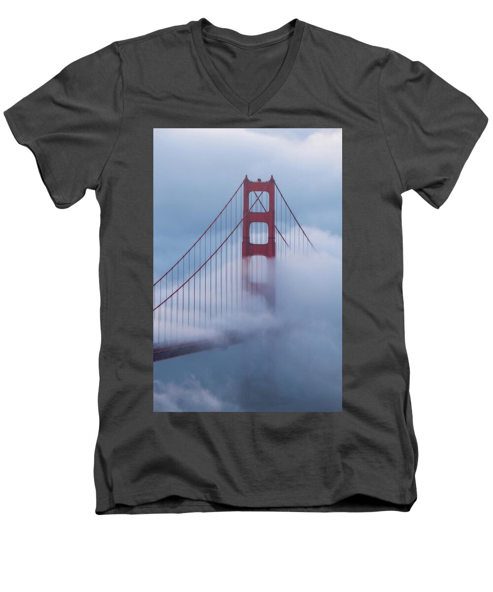 San Francisco Men's V-Neck T-Shirt featuring the photograph Spilling In by Dustin LeFevre