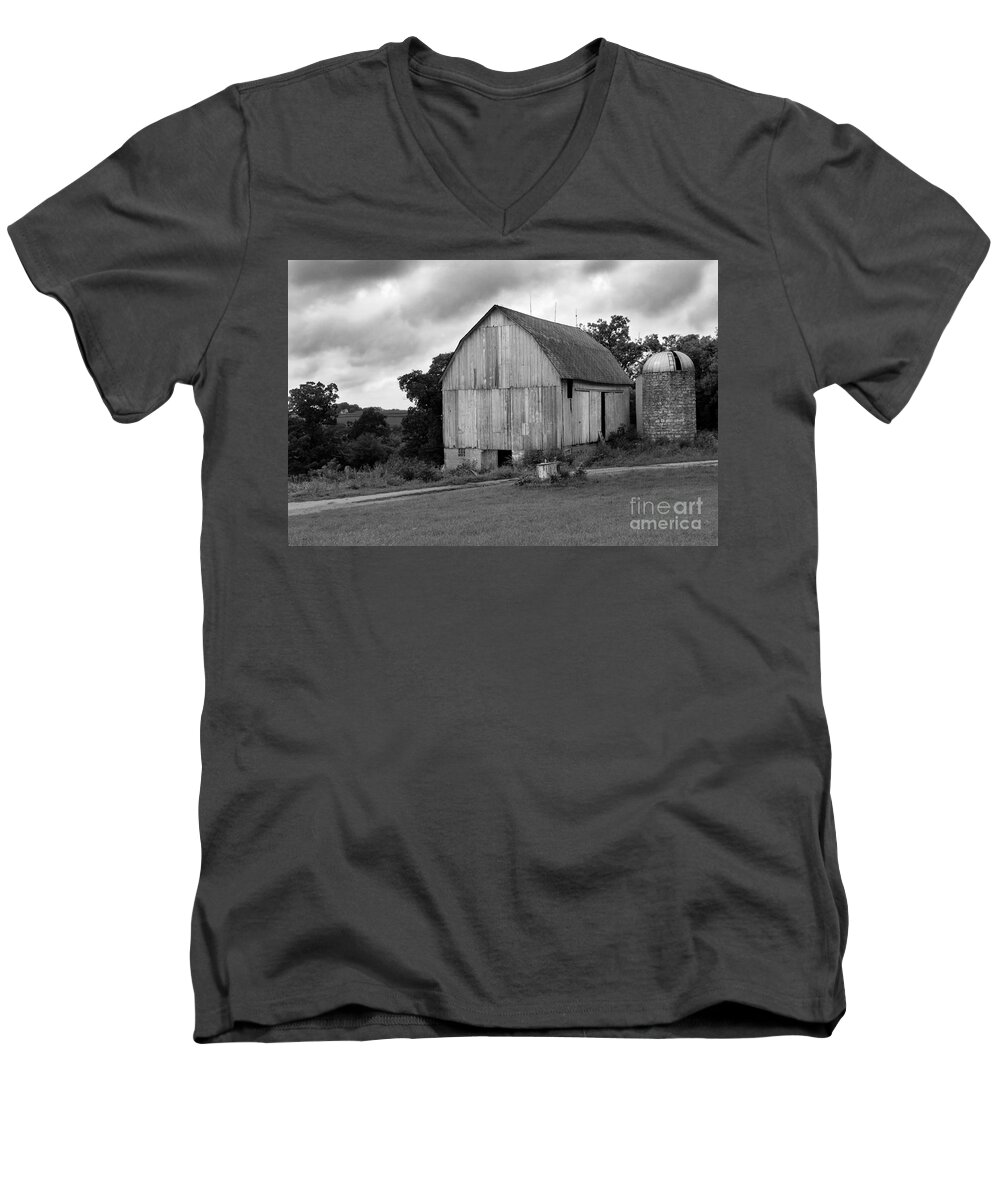 Barn Men's V-Neck T-Shirt featuring the photograph Stormy Barn by Perry Webster