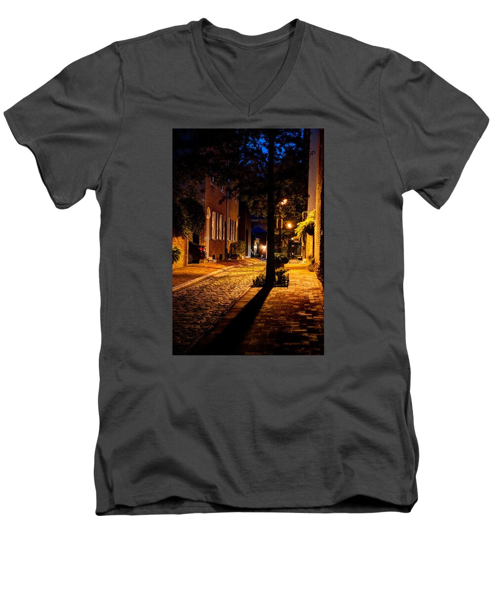 #treyusa Men's V-Neck T-Shirt featuring the photograph Street in Olde Town Philadelphia by Mark Dodd