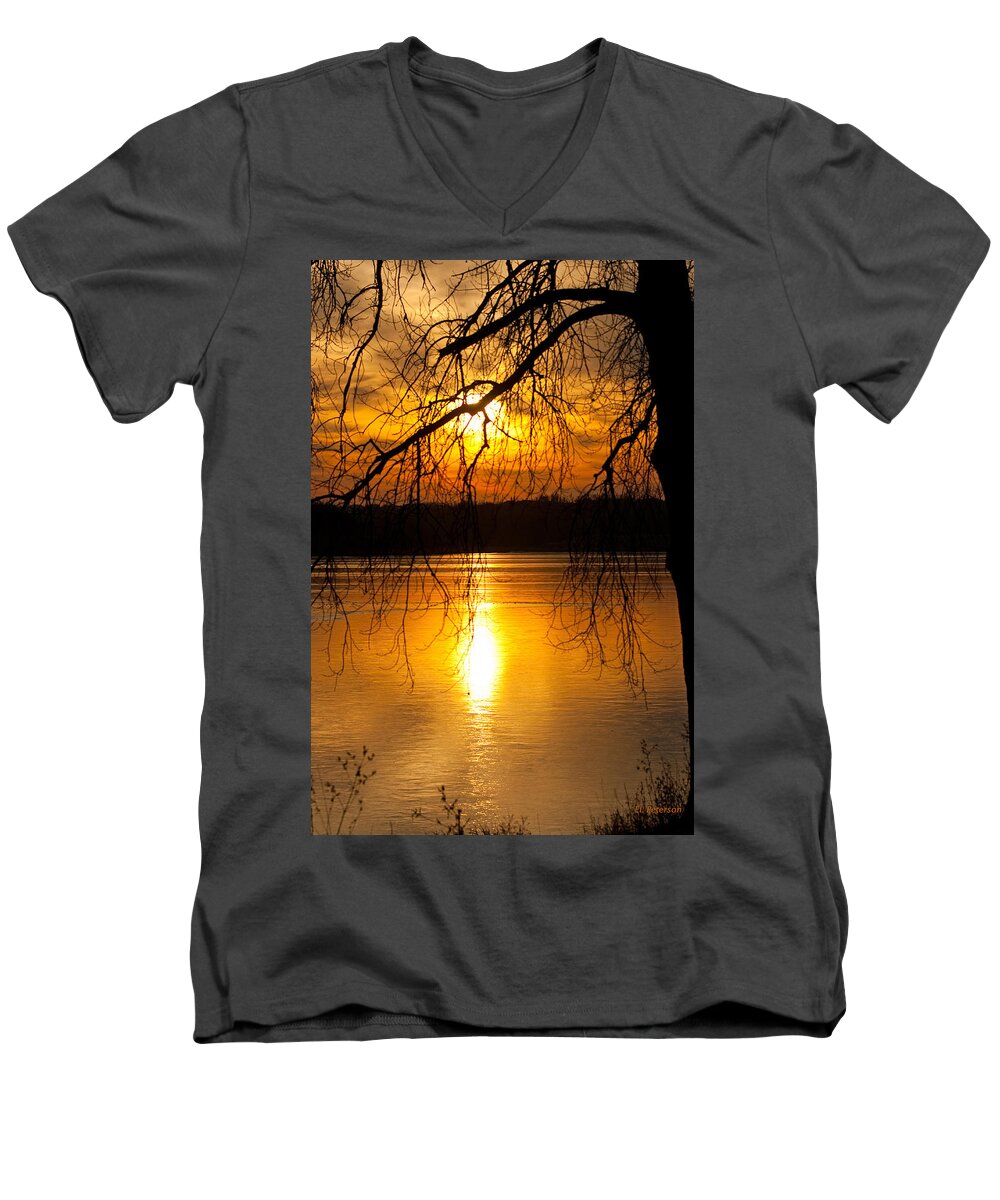 Winter Scene Men's V-Neck T-Shirt featuring the photograph Sunset Over The Lake by Ed Peterson
