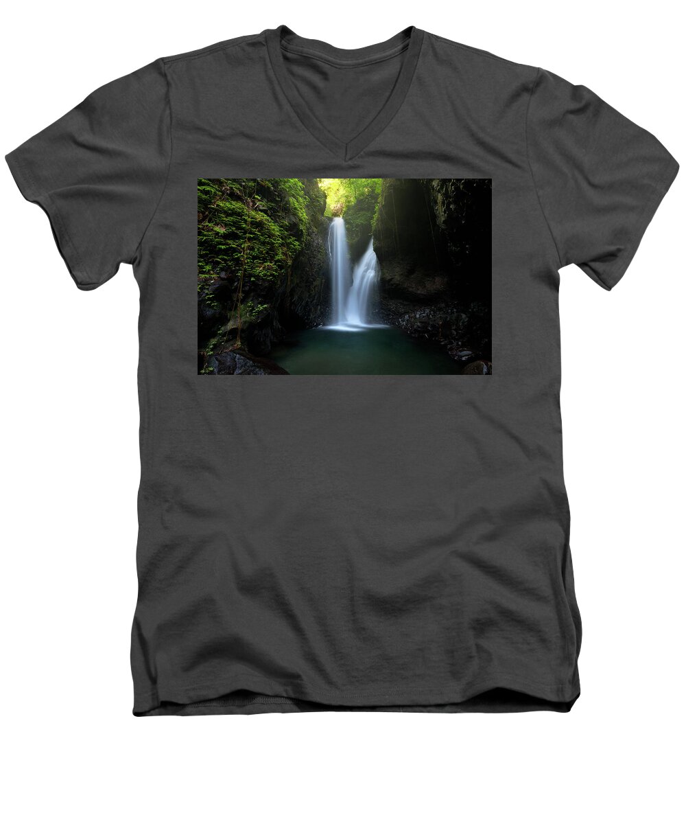 Waterfall Men's V-Neck T-Shirt featuring the photograph Twin Falls by Andrew Kumler