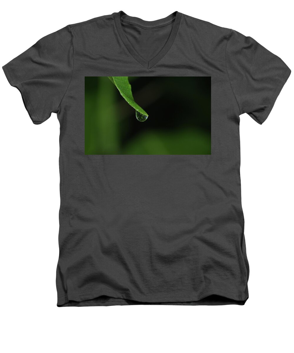 Minimalism Men's V-Neck T-Shirt featuring the photograph Water Drop by Richard Rizzo