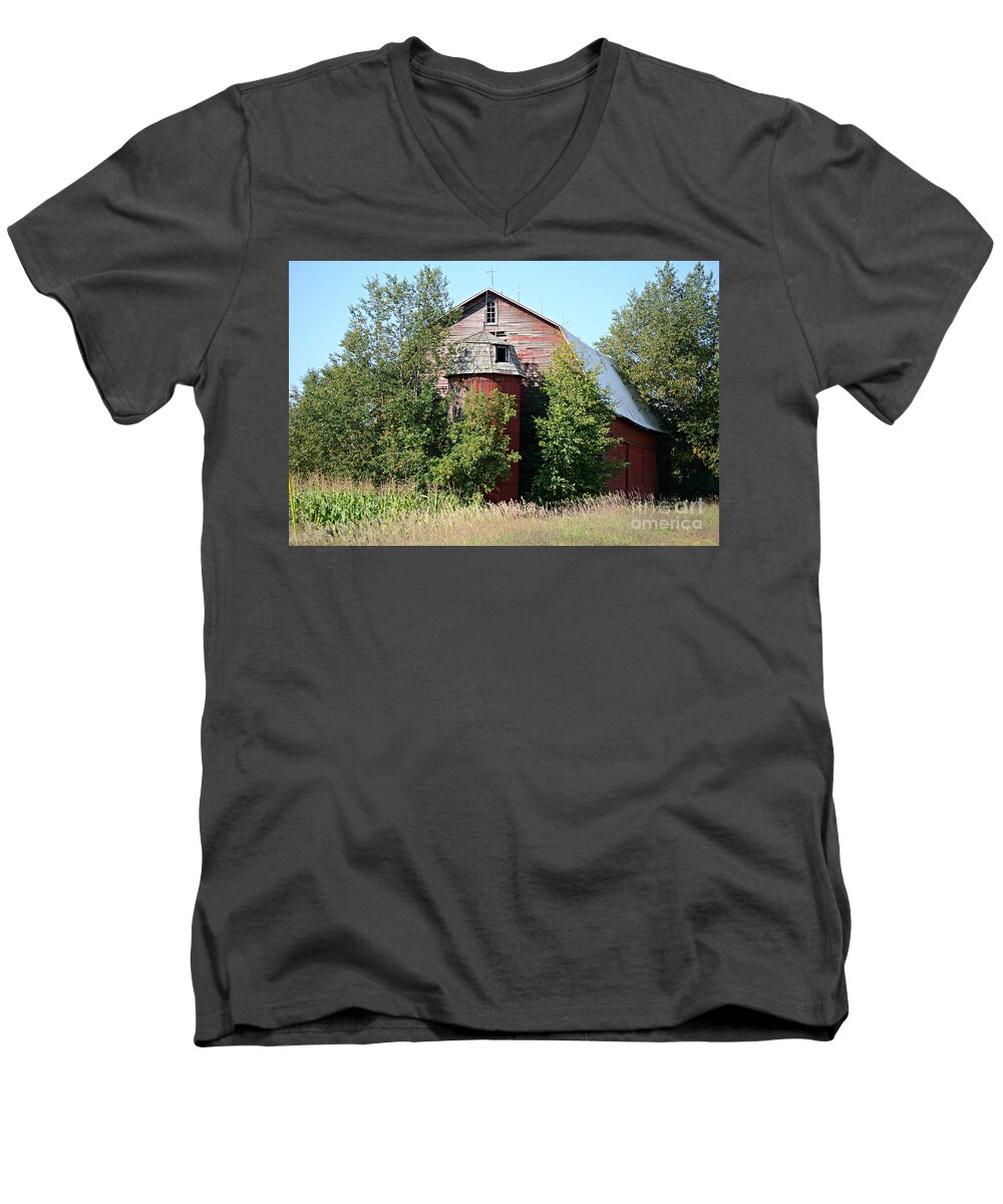 Barn Men's V-Neck T-Shirt featuring the photograph Days Of The Future Past #1 by Scott Ward