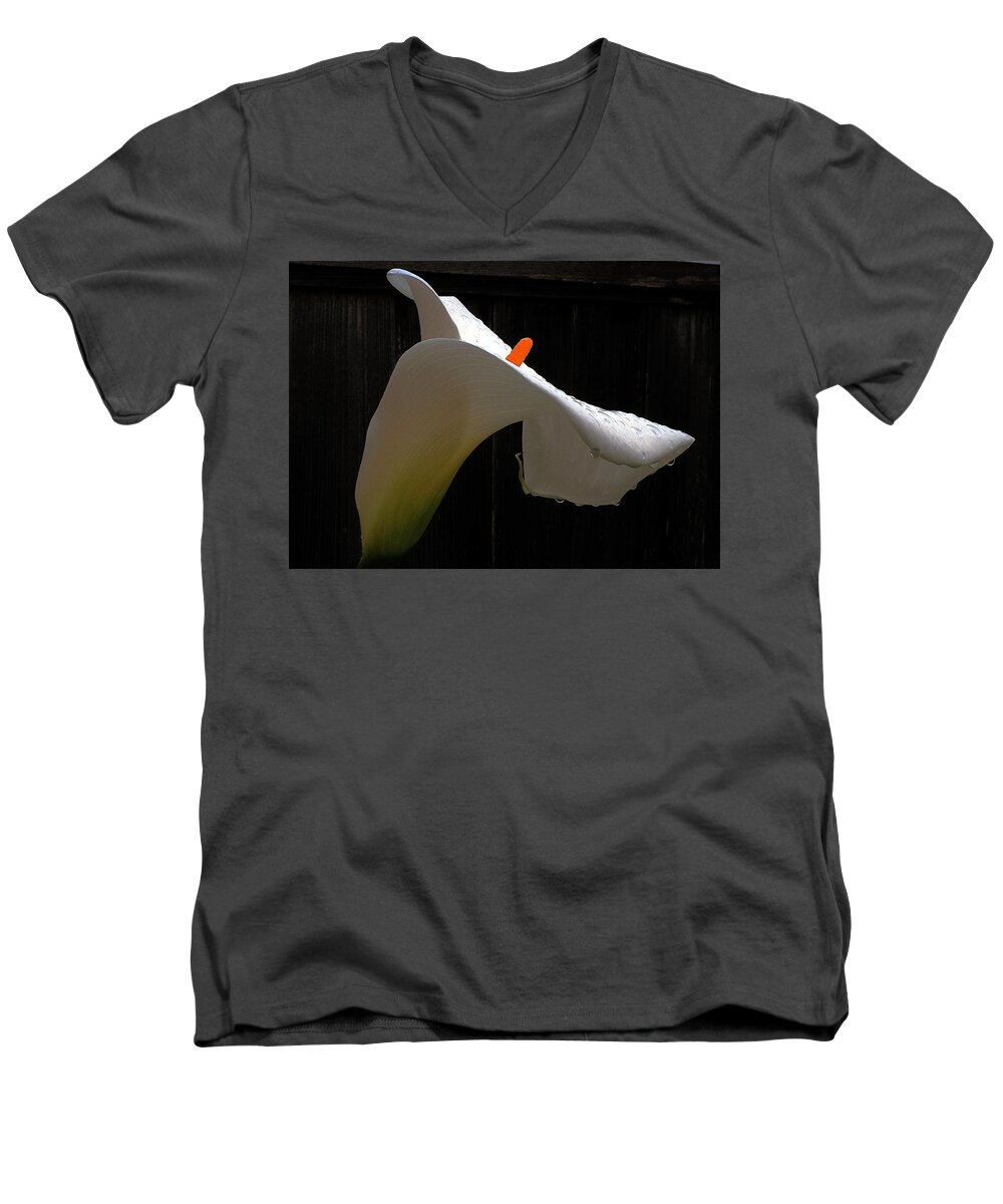 Ethereal Men's V-Neck T-Shirt featuring the photograph Calla Lily 2 by Richard Thomas