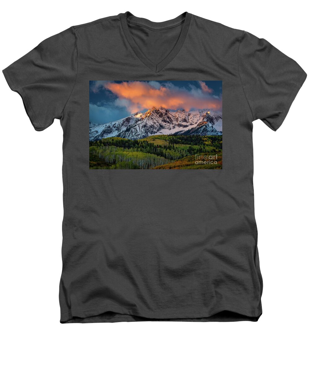Colorado Men's V-Neck T-Shirt featuring the photograph Snuffles Mountain Range by Doug Sturgess