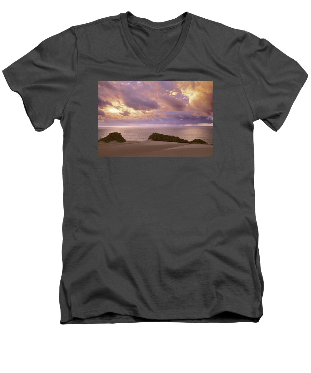 Ocean Men's V-Neck T-Shirt featuring the photograph Liquid Sky by The Walkers