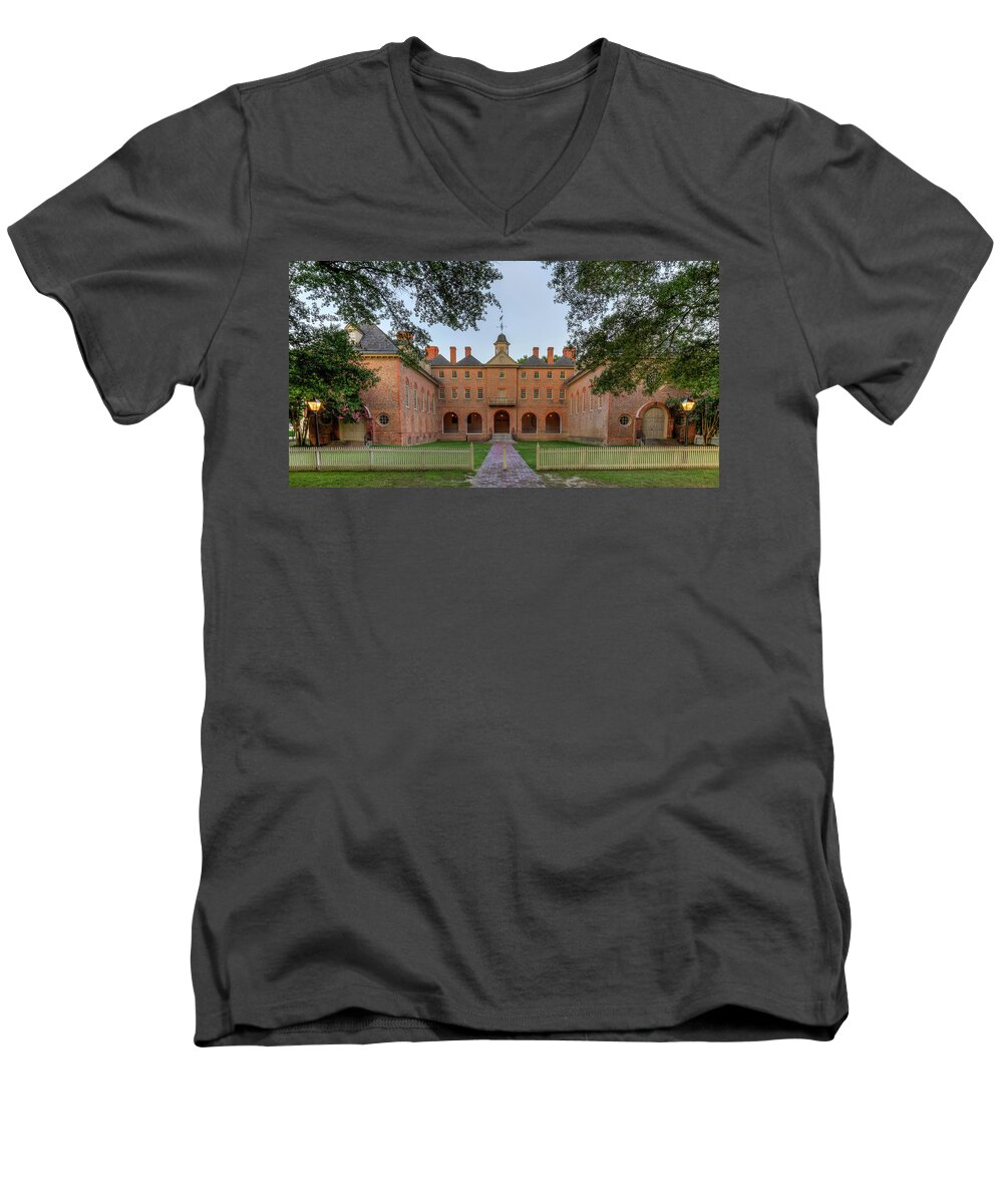 William And Mary Men's V-Neck T-Shirt featuring the photograph Wren Building at Dusk by Jerry Gammon