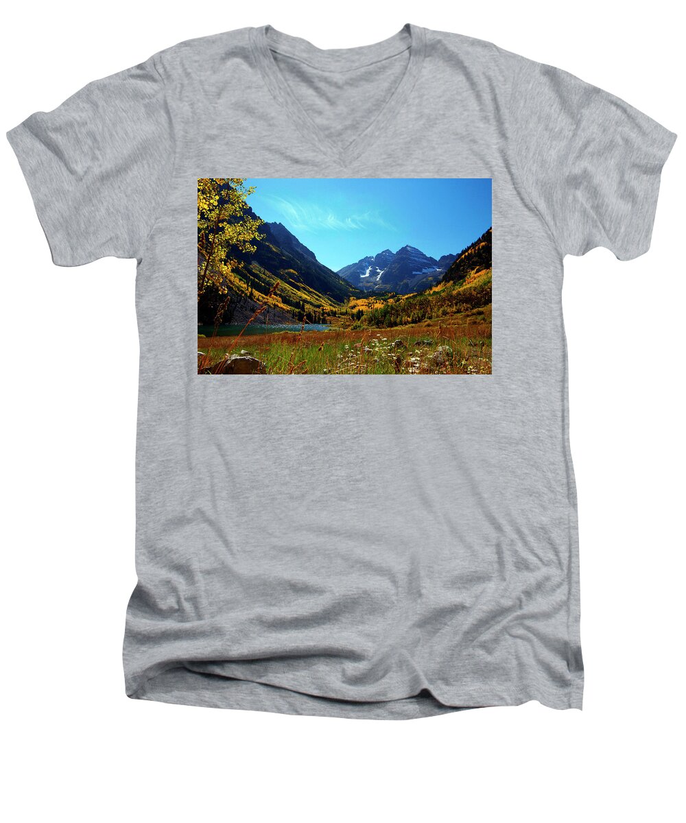 Elk Mountains Men's V-Neck T-Shirt featuring the photograph Classic Bells by Jeremy Rhoades