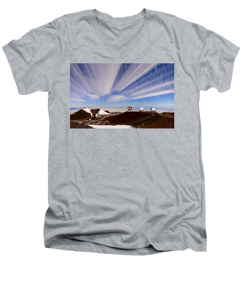 Big Island Men's V-Neck T-Shirt featuring the photograph Cloud Warp by Jason Chu