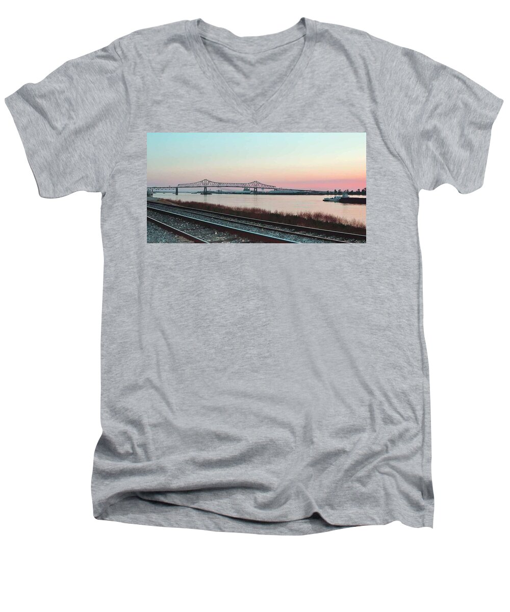 Baton Rouge Men's V-Neck T-Shirt featuring the photograph Rail Along Mississippi River by Charlotte Schafer