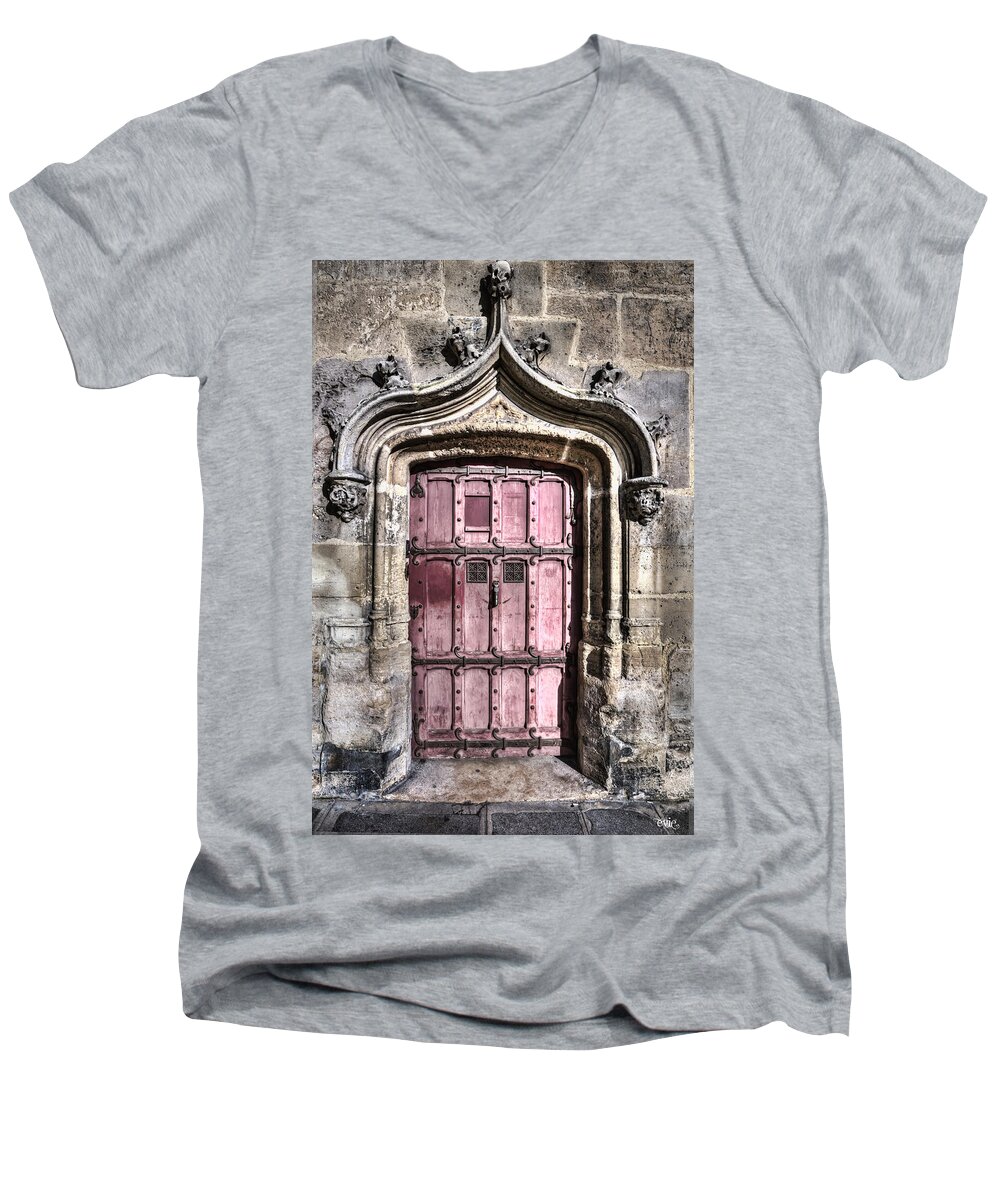 Arch Men's V-Neck T-Shirt featuring the photograph Ruins with Red Door by Evie Carrier