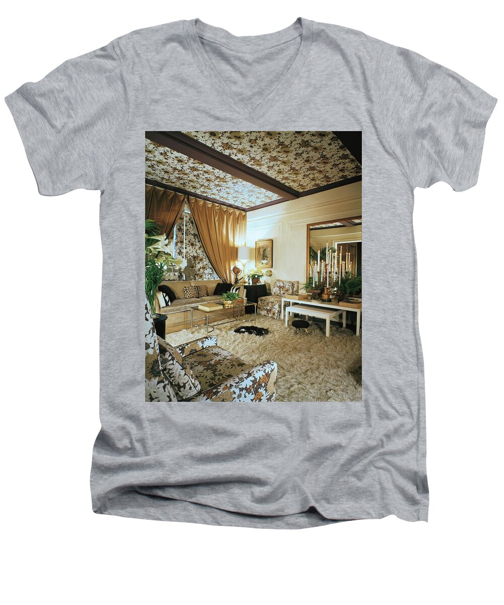 Indoors Men's V-Neck T-Shirt featuring the photograph The Living Room Of Leoda De Mar's Home by Wiliam Grigsby