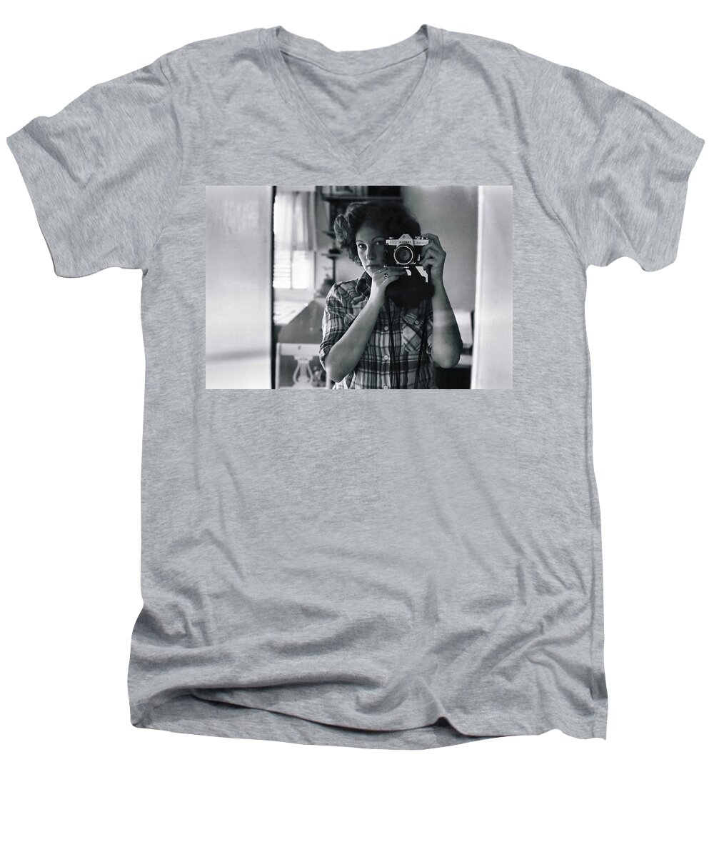 Portrait Men's V-Neck T-Shirt featuring the photograph Reflecting Back by Rory Siegel