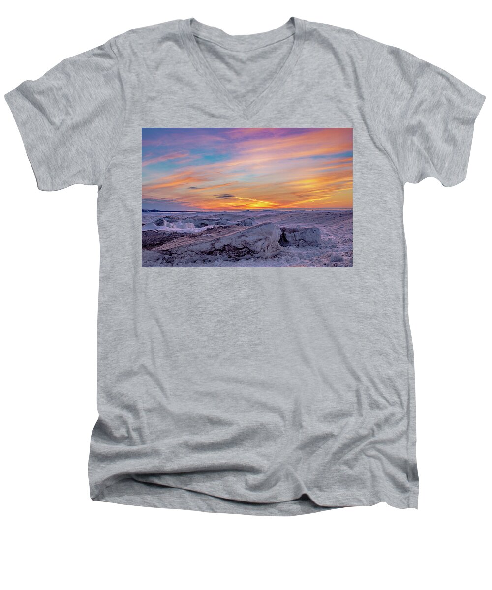 Agate Beach Men's V-Neck T-Shirt featuring the photograph Winter Sunset #2 by Gary McCormick