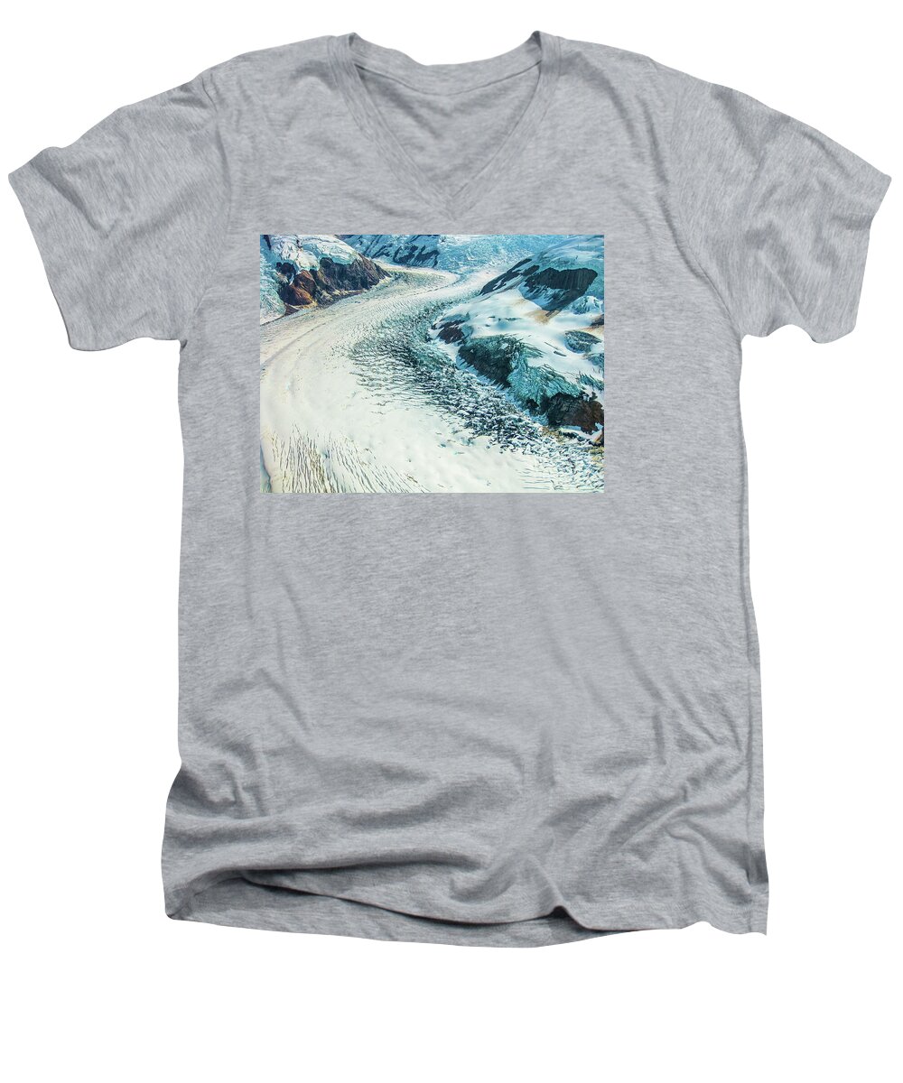 Alaska Men's V-Neck T-Shirt featuring the photograph Denali National Park #7 by Benny Marty