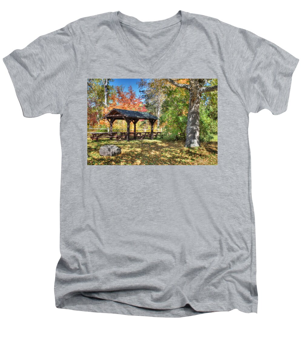 Picnic Table Men's V-Neck T-Shirt featuring the photograph An Autumn Picnic in Maine by Shelley Neff