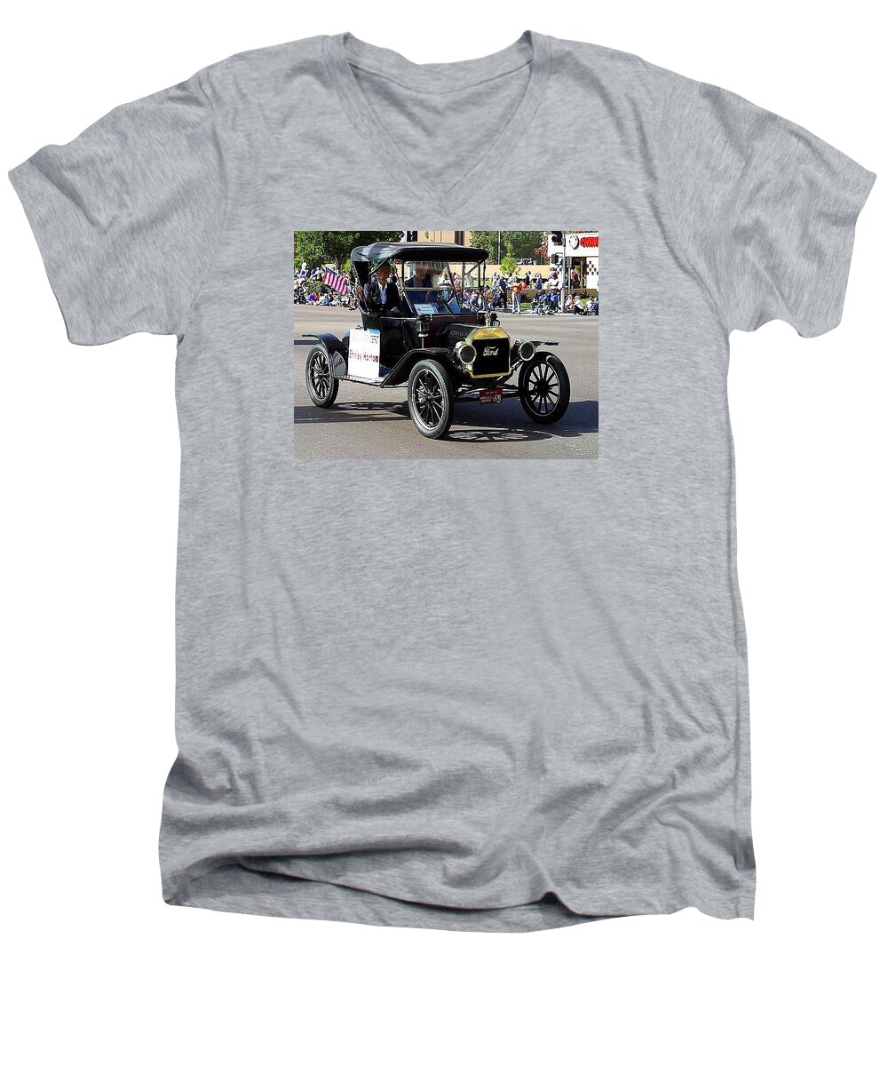  Men's V-Neck T-Shirt featuring the photograph Antique Auto by James Knecht
