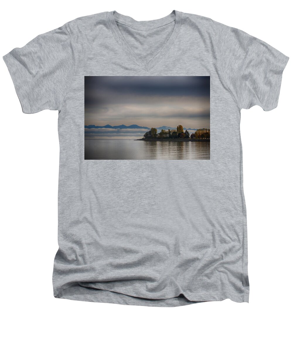 Bay Men's V-Neck T-Shirt featuring the photograph Autumn On The Bay by Randy Hall