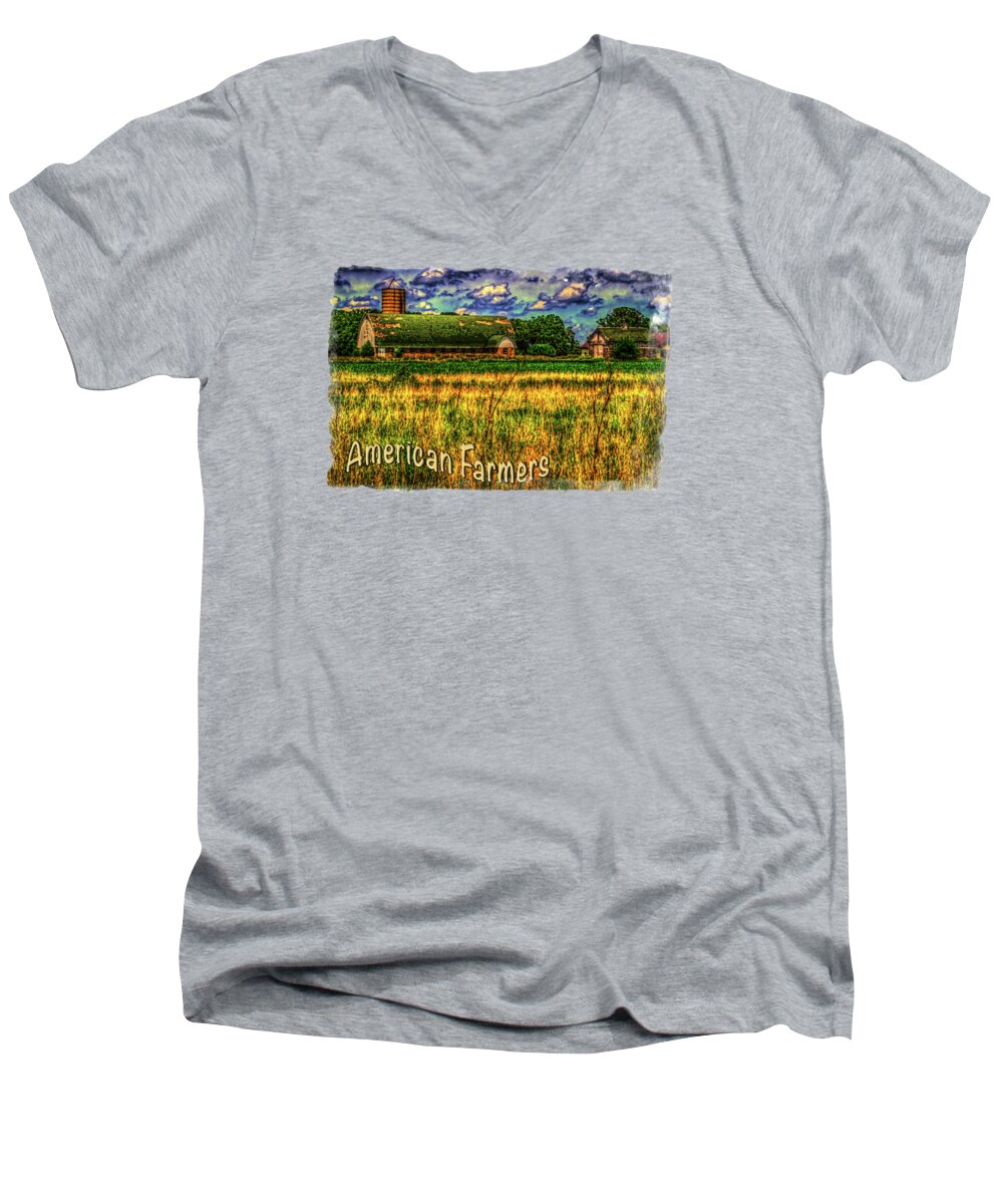 Illinois Men's V-Neck T-Shirt featuring the photograph Barn with Green Roof by Roger Passman