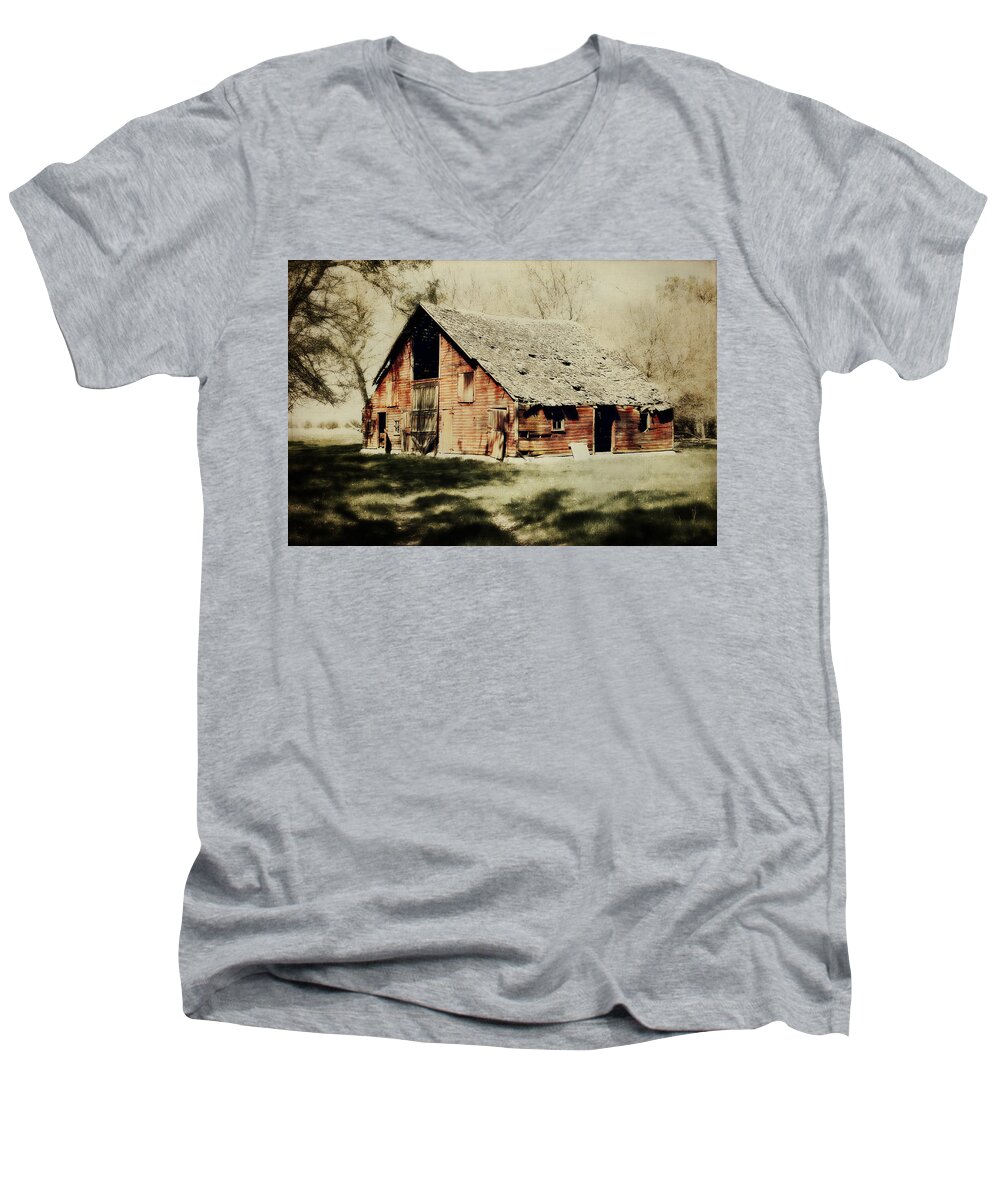 Barn Men's V-Neck T-Shirt featuring the digital art Beckys Barn 1 by Julie Hamilton