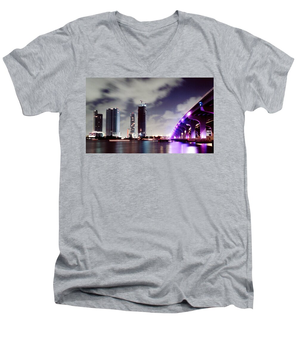  Men's V-Neck T-Shirt featuring the photograph Causeway Bridge Skyline by Gary Dean Mercer Clark