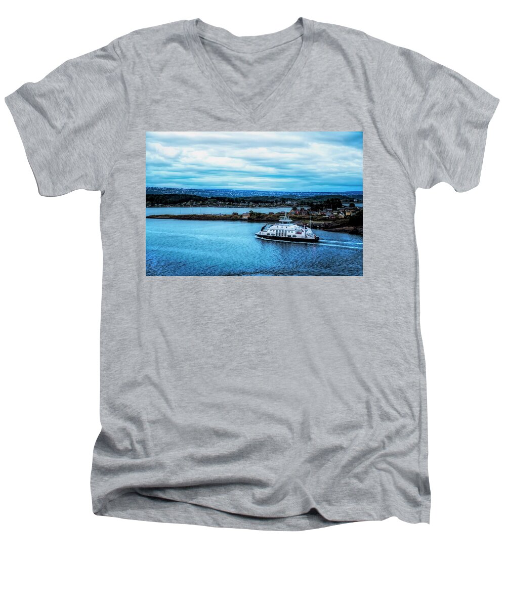 Oslo Men's V-Neck T-Shirt featuring the photograph Evening Commute by Mick Burkey