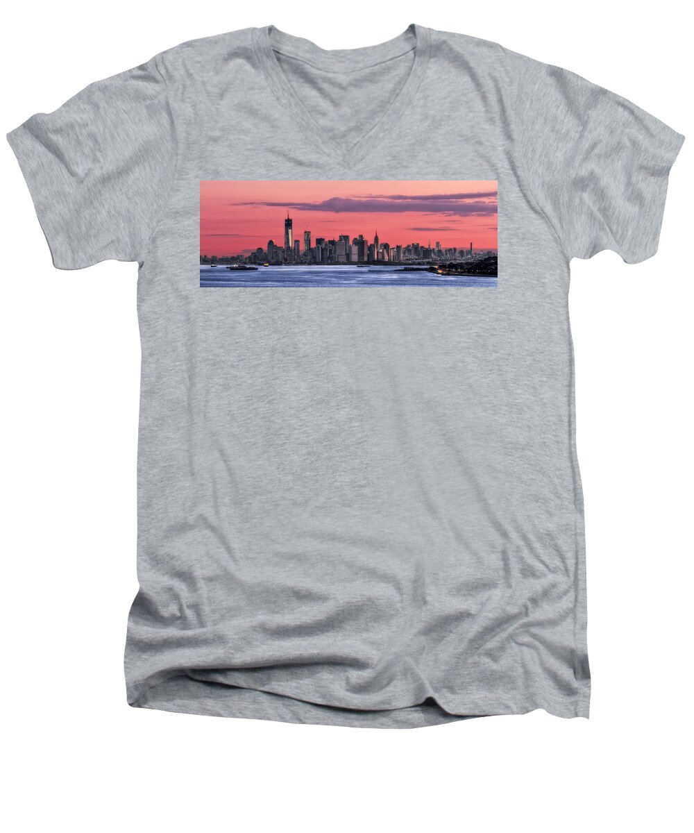 Sunrise Men's V-Neck T-Shirt featuring the photograph Good Morning New York by Evelina Kremsdorf