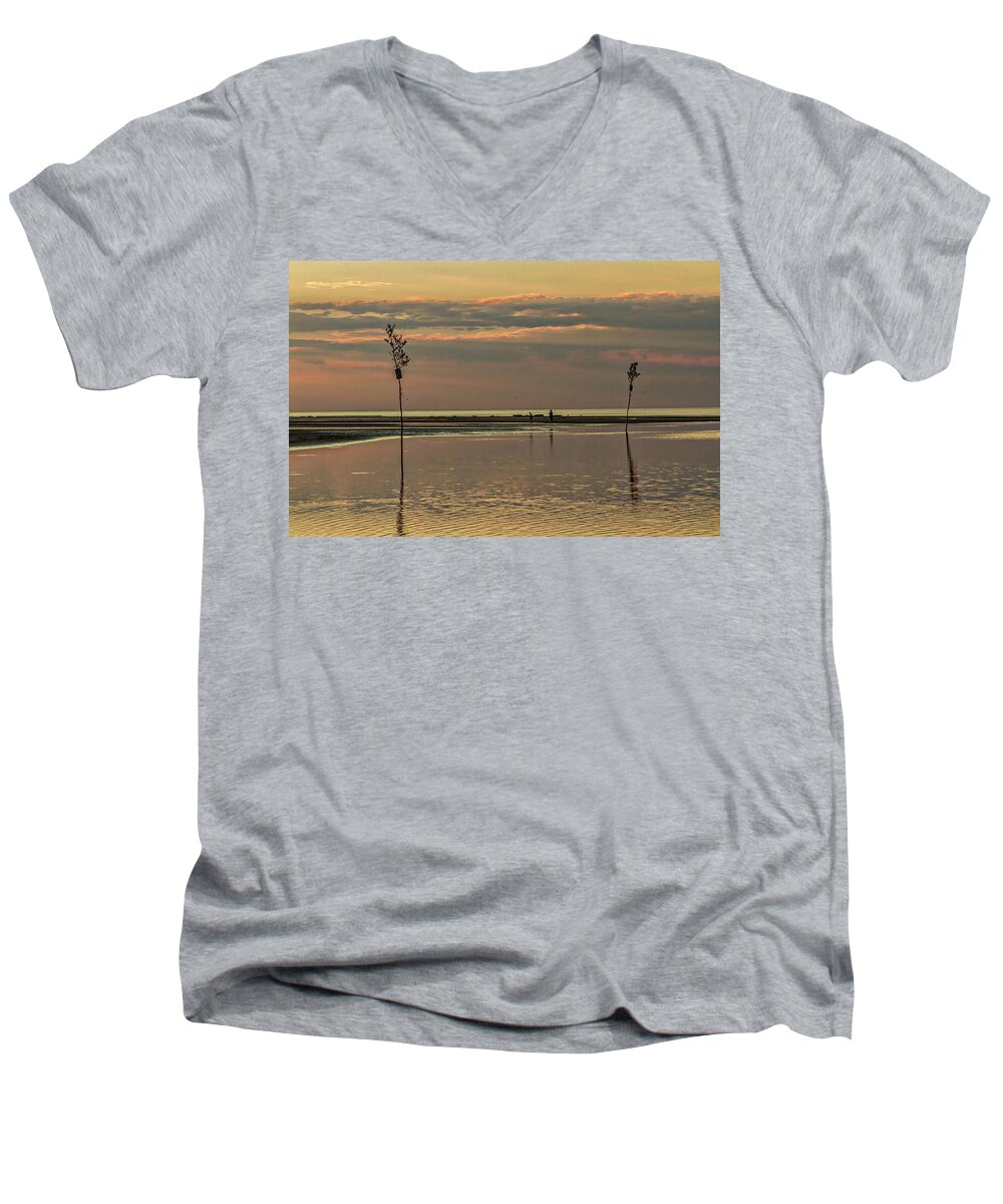 Cape Cod Men's V-Neck T-Shirt featuring the photograph Great Moments Together by Patrice Zinck