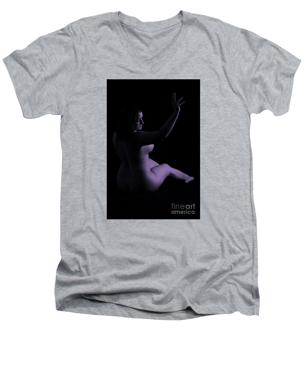 Artistic Photographs Men's V-Neck T-Shirt featuring the photograph Her Majesty by Robert WK Clark