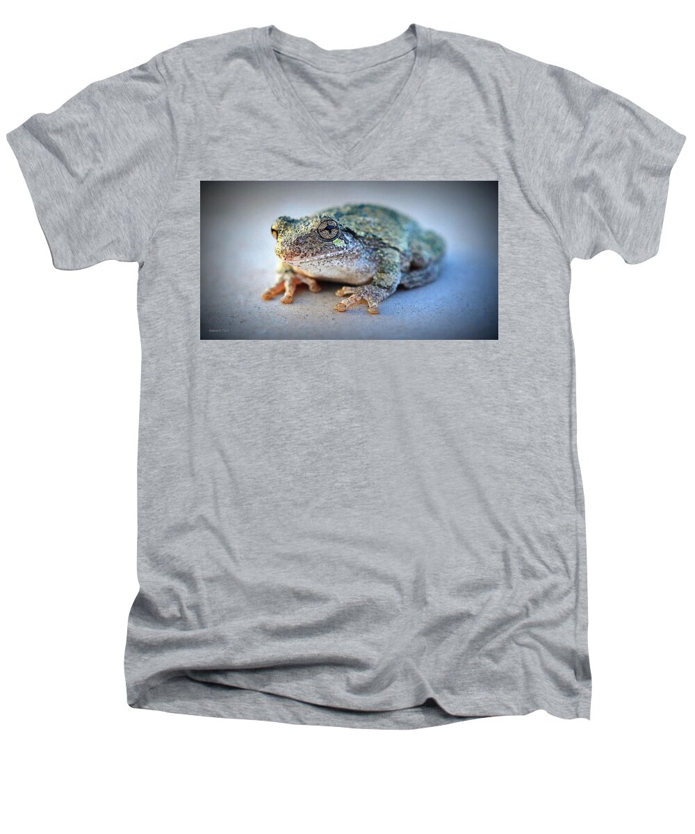 Frog Men's V-Neck T-Shirt featuring the photograph Here's Looking At You by Andrea Platt