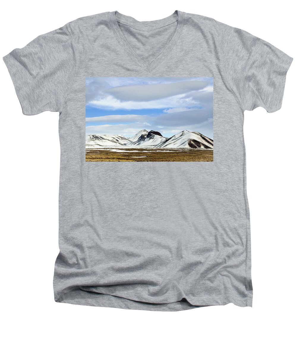 Iceland Men's V-Neck T-Shirt featuring the photograph Icelandic Wilderness by Geoff Smith