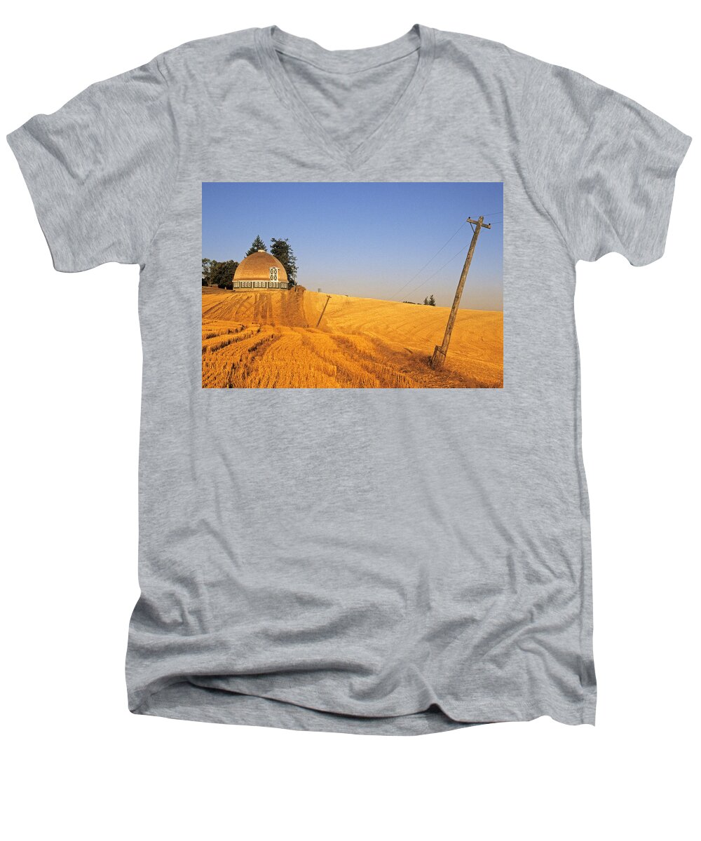 Outdoors Men's V-Neck T-Shirt featuring the photograph Leonard's Round Barn by Doug Davidson