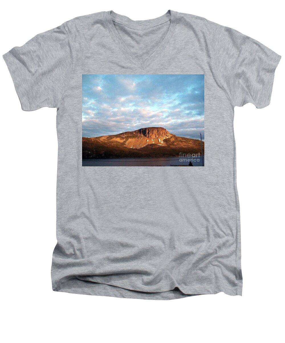 Pink Sky Men's V-Neck T-Shirt featuring the photograph Mottled Sky of Late Spring by Barbara A Griffin
