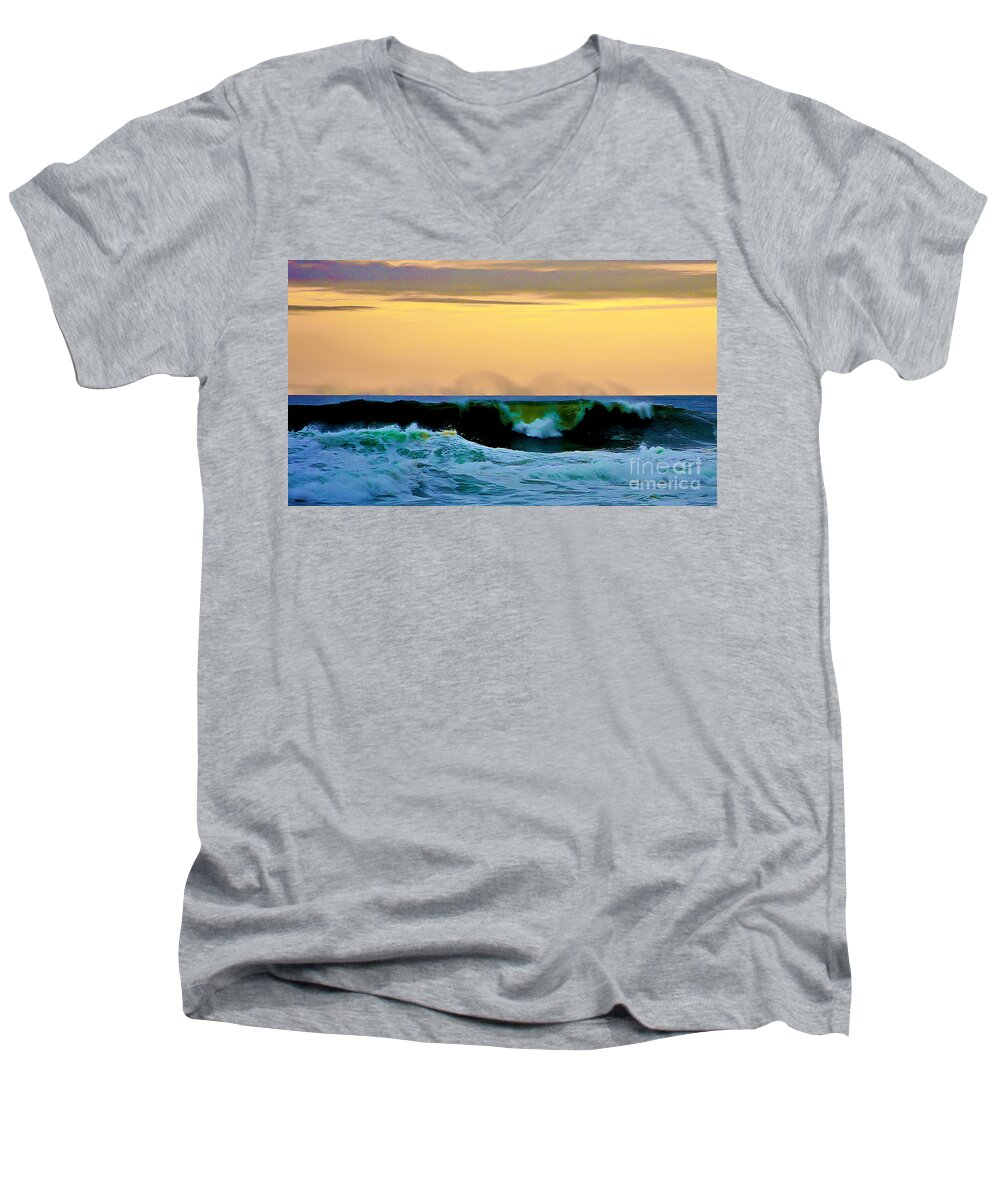 Powlet River Men's V-Neck T-Shirt featuring the photograph Ocean power by Blair Stuart