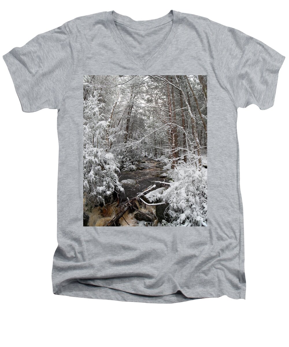 Snow Men's V-Neck T-Shirt featuring the photograph Snow covered river by Jack Nevitt