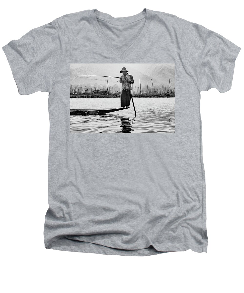 Portrait Men's V-Neck T-Shirt featuring the photograph Inle Lake fisherman BW3 by Mache Del Campo