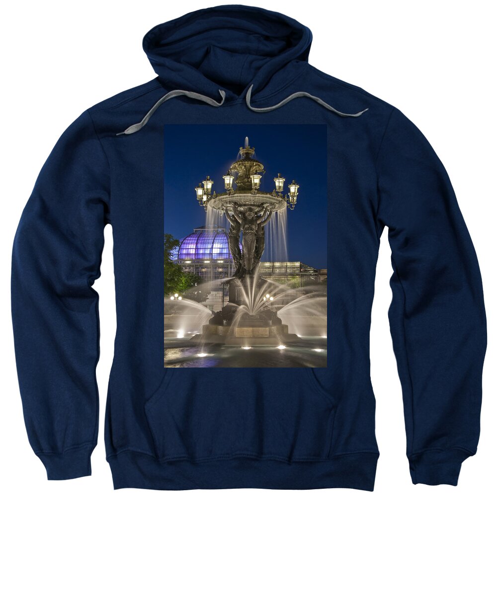 Washington Dc Sweatshirt featuring the photograph Bartholdi Fountain by Valerie Brown