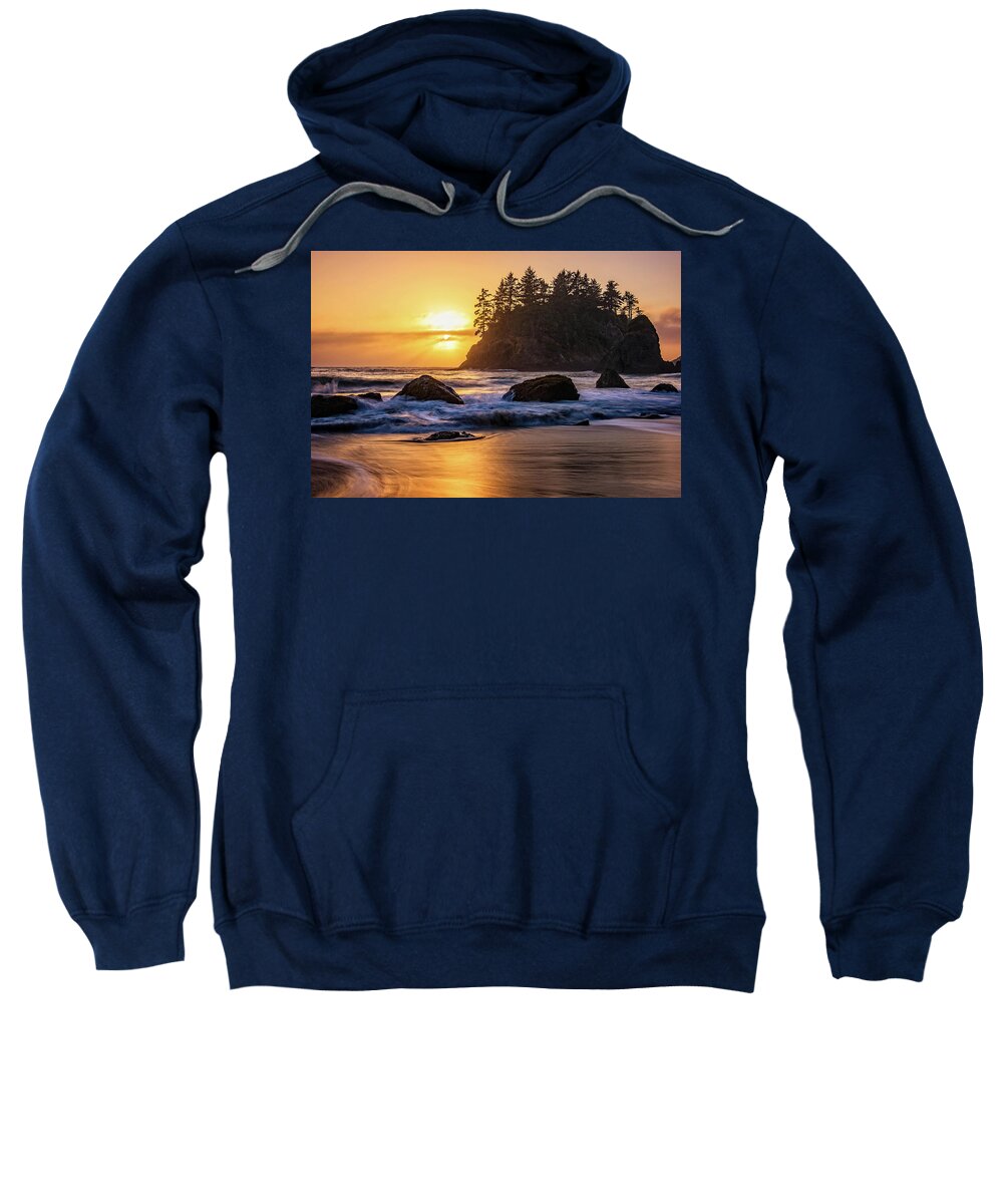 Af Zoom 24-70mm F/2.8g Sweatshirt featuring the photograph Marine Layer Sunset at Trinidad, California by John Hight