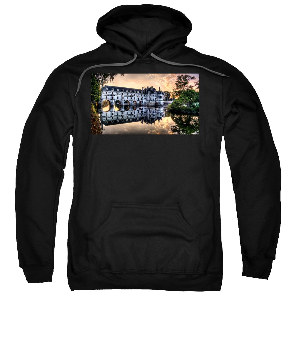 Chateau De Chenonceau Sweatshirt featuring the photograph Chenonceau Sunset by Weston Westmoreland