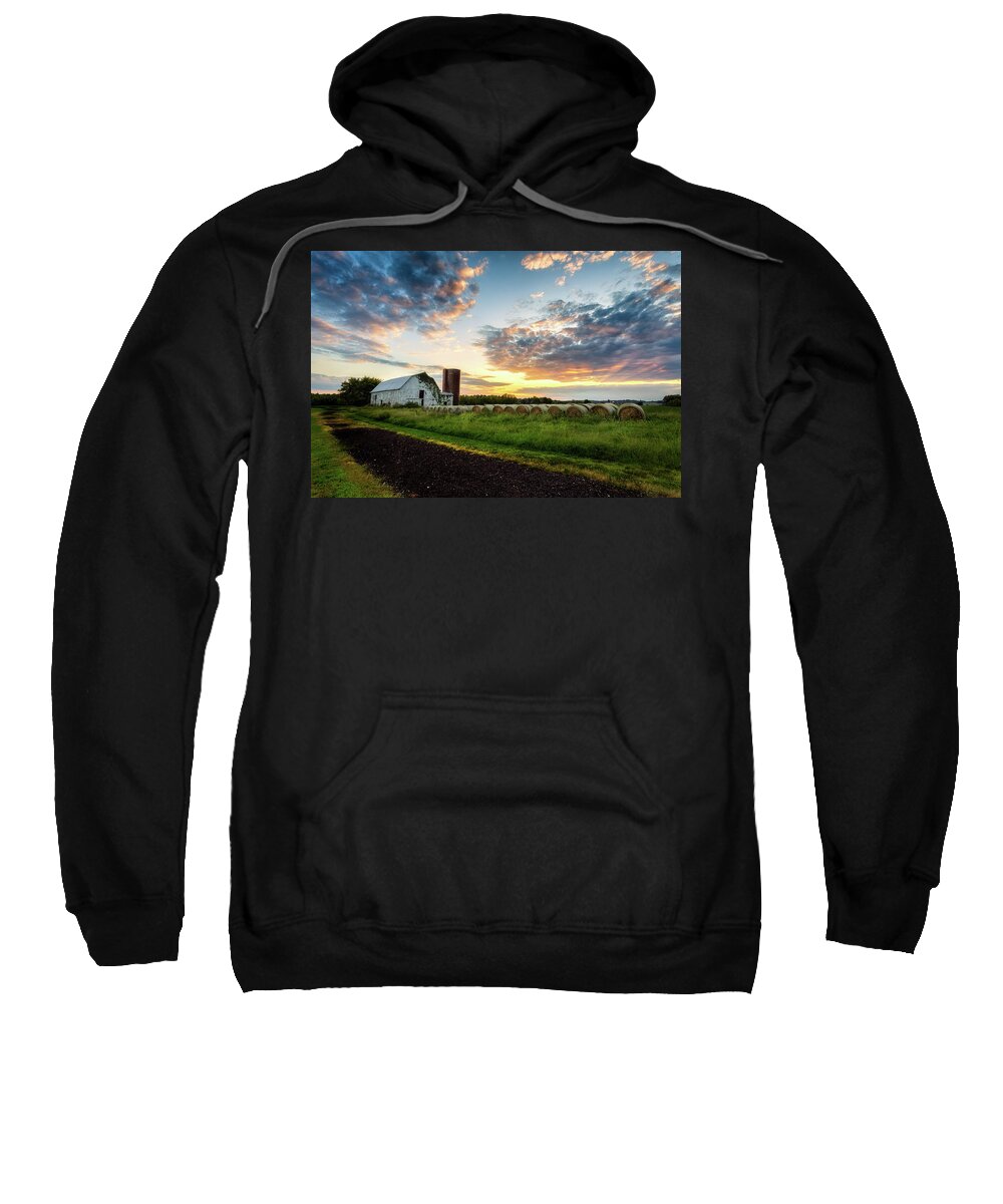 Heart Of The First Day’s Battlefield Sweatshirt featuring the photograph Barn and Bales by C Renee Martin