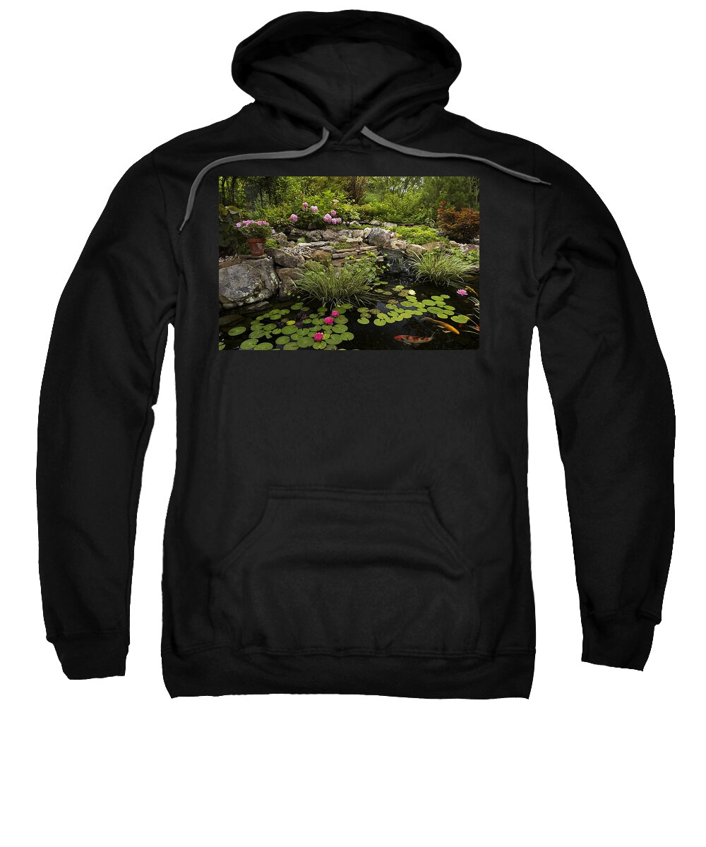 Water Lilly Sweatshirt featuring the photograph Garden Pond - D001133 by Daniel Dempster