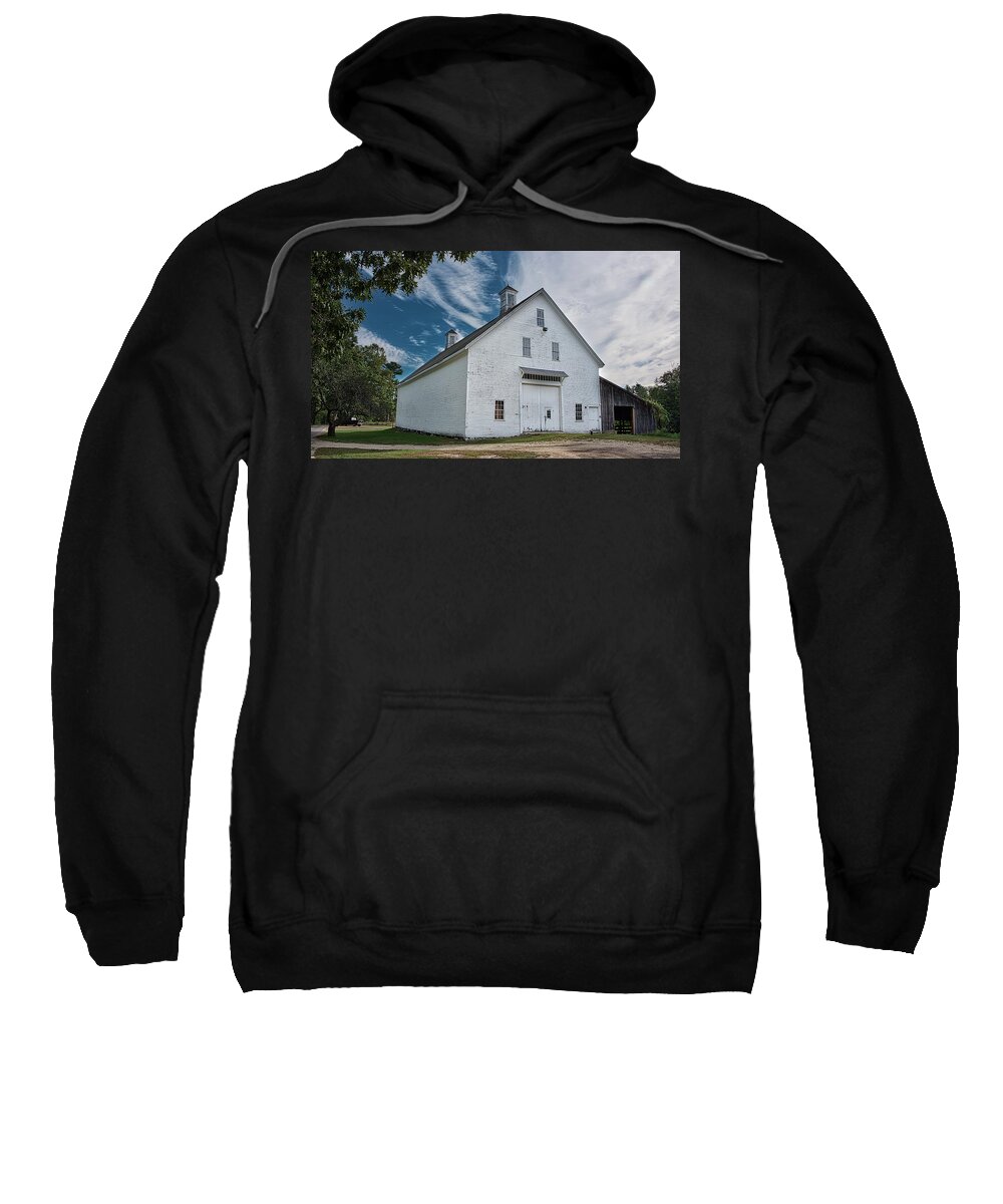 Barn Sweatshirt featuring the photograph Freeport Barn by Guy Whiteley