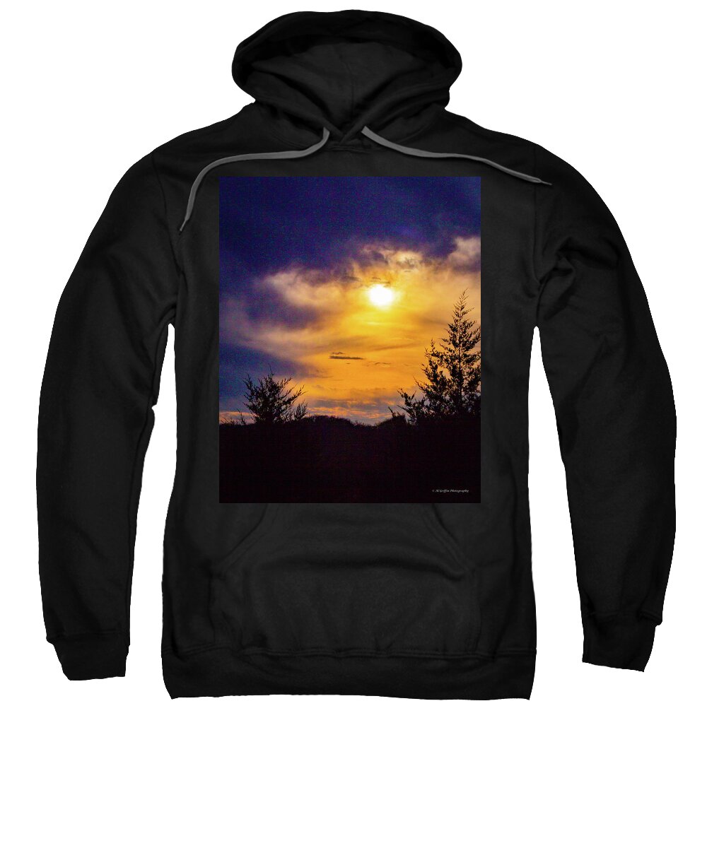 Ellie Pics Sweatshirt featuring the photograph Glow by Al Griffin