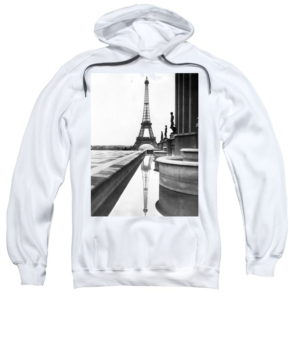 1938 Sweatshirt featuring the photograph Eiffel Tower Reflection by Underwood Archives