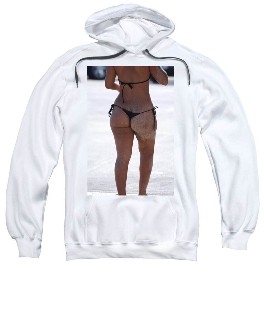Portriat Sweatshirt featuring the photograph L W Thong #8 by Rob Hans