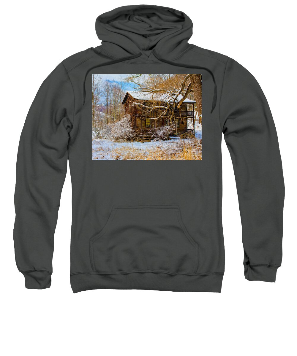 Log House Sweatshirt featuring the photograph This Old House #1 by Ronald Lutz
