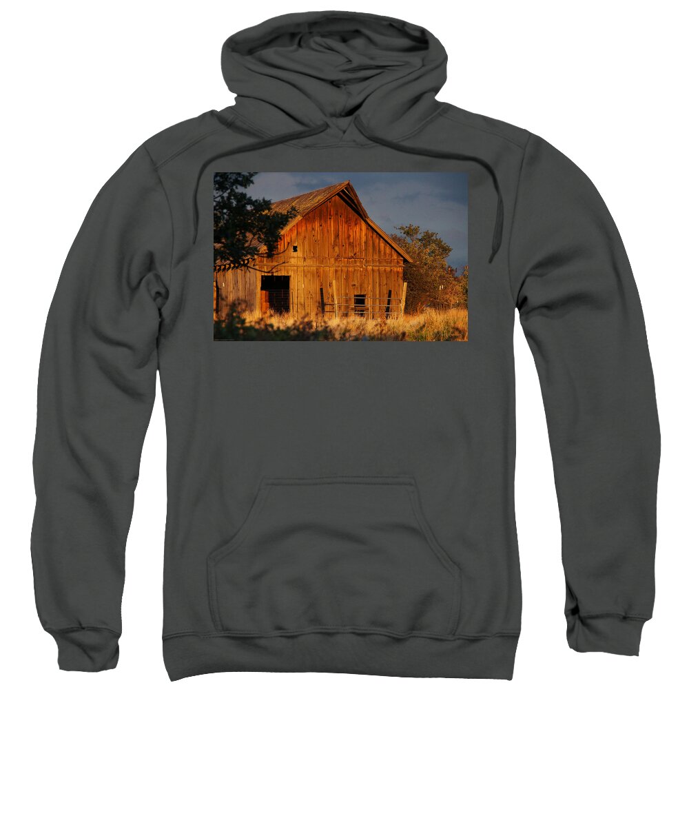 Ashland Sweatshirt featuring the photograph Ashland Barn in Evening Light by Mick Anderson